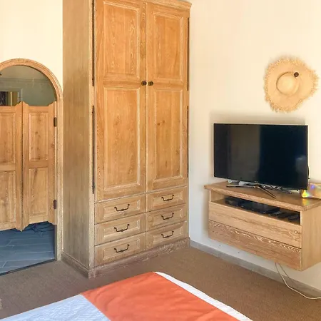 For 7 Guests With Private Pool And Hot Tub Near Cannes Willa Fréjus