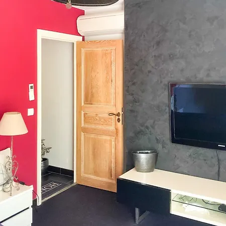 For 7 Guests With Private Pool And Hot Tub Near Cannes Fréjus