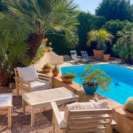 Villa For 7 Guests With Private Pool And Hot Tub Near Cannes Fréjus